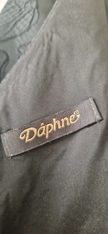 Vestido negro bordado elegante – Talla L