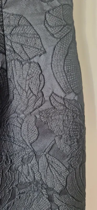 Vestido negro bordado elegante – Talla L