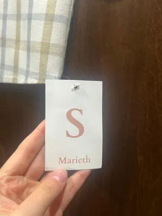 Camisa Marieth nueva con etiquetas