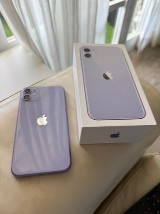 iPhone 11 Morado 64GB