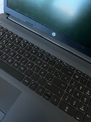 Portátil HP 255 G7 Negro