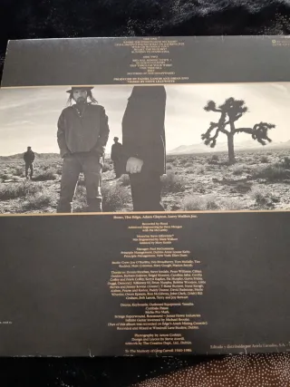 Libro U2 + Vinilo U2 The Joshua Tree
