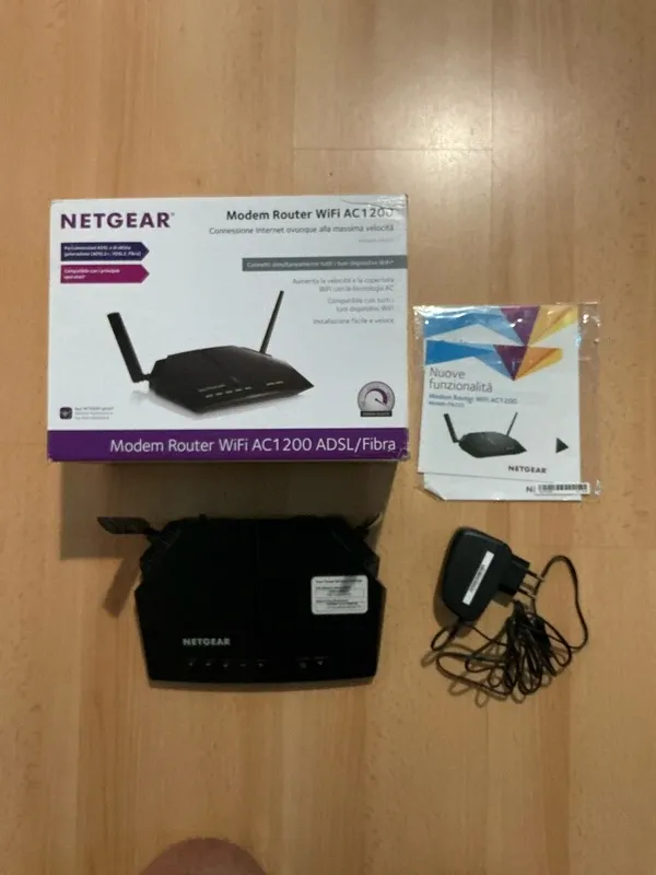 Router WiFi Netgear AC1200 Modem