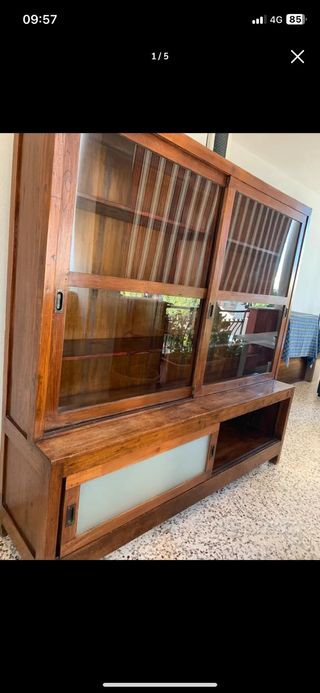 Credenza in legno e vetro