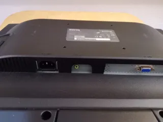 Monitor BenQ 17 Plata y Negro