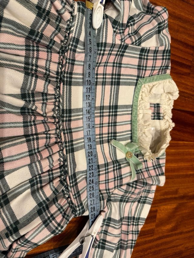 Jesusito Eva Castro a cuadros