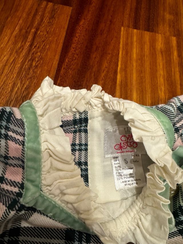 Jesusito Eva Castro a cuadros