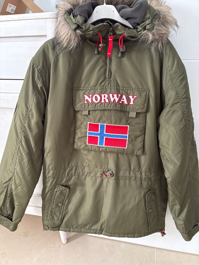 Anorak verde talla XS