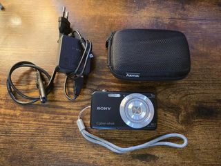 Cámara Sony Cyber-shot W710