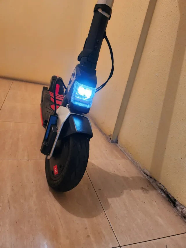 Patinete Eléctrico Aprilia E-SR1