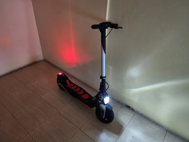 Patinete Eléctrico Aprilia E-SR1