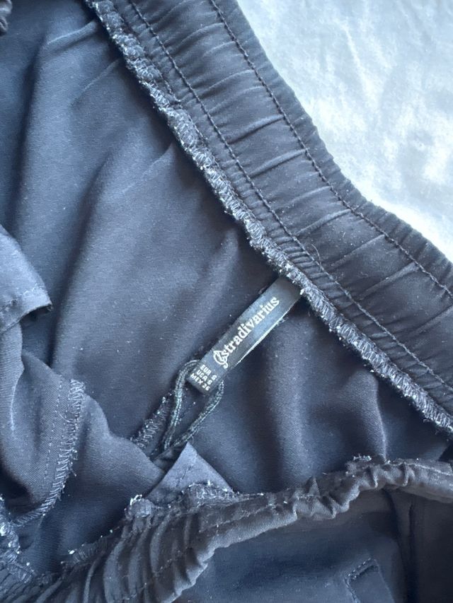 Pantalón negro Stradivarius Talla S