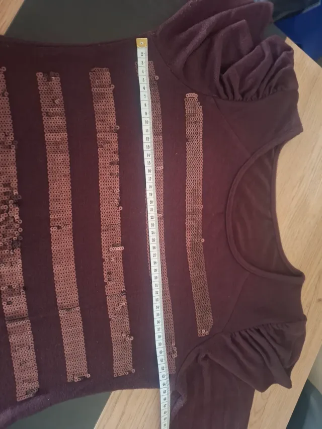 Vestido de punto con lentejuelas