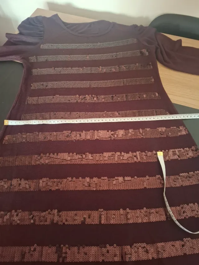 Vestido de punto con lentejuelas