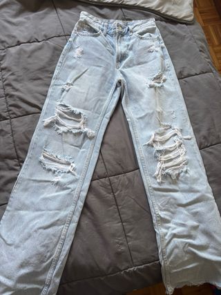 Pantalones vaqueros rotos