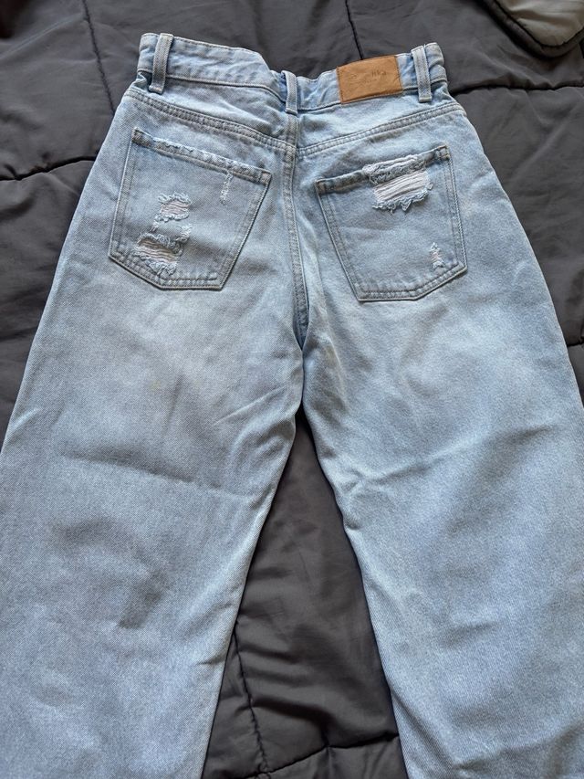 Pantalones vaqueros rotos