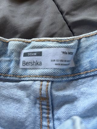 Pantalones vaqueros rotos