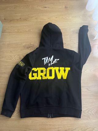 Sudadera PBS Time to Grow