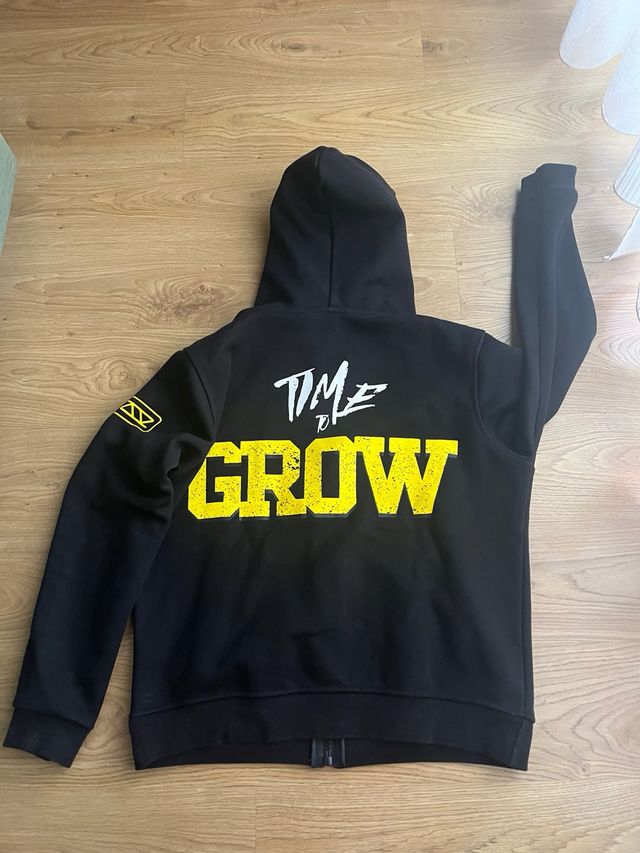 Sudadera PBS Time to Grow