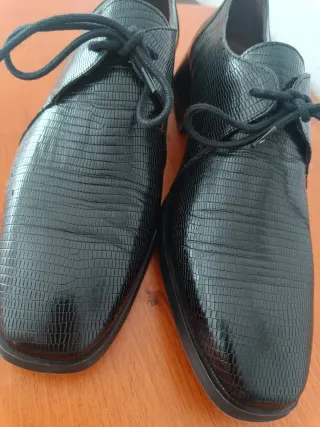 Zapatos Wonders piel cordones negros