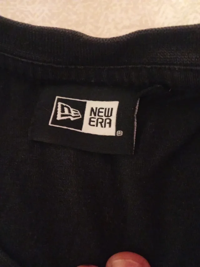 Camiseta Lakers Negra y Morada