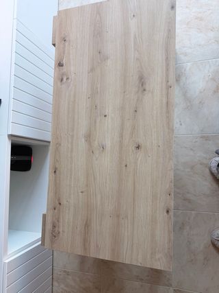 Mesa elevable de madera nueva