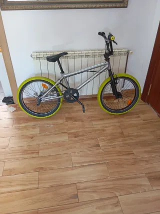 Bicicleta BMX 20 Wipe 500 (pulgadas)