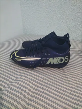 Zapatillas Nike fútbol tacos aluminio 38.5