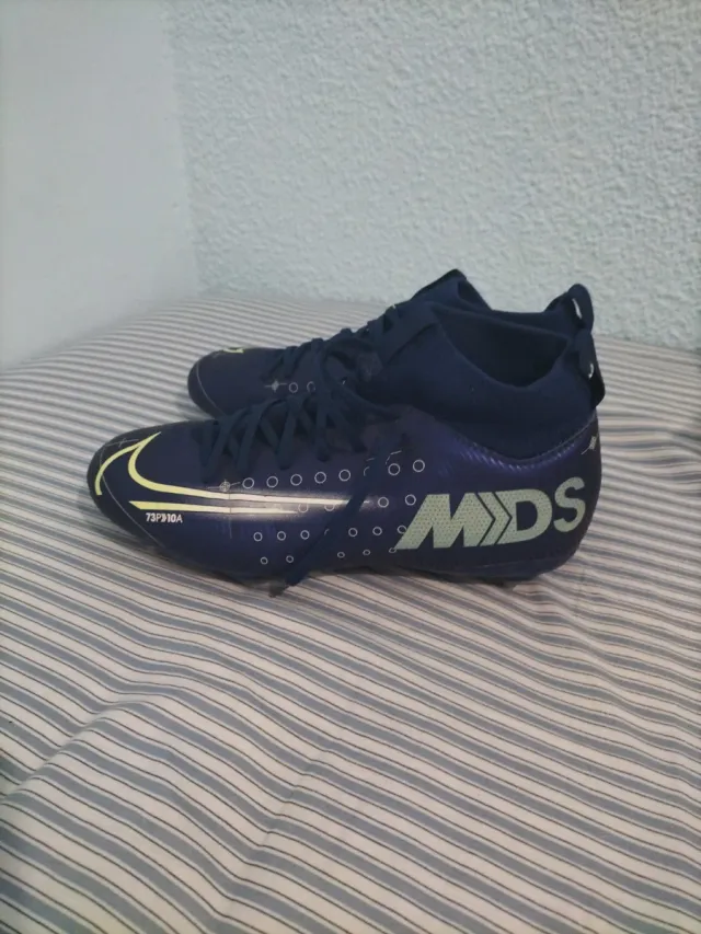 Zapatillas Nike fútbol tacos aluminio 38.5