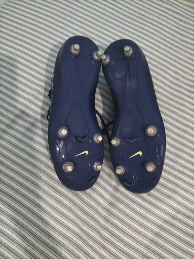 Zapatillas Nike fútbol tacos aluminio 38.5