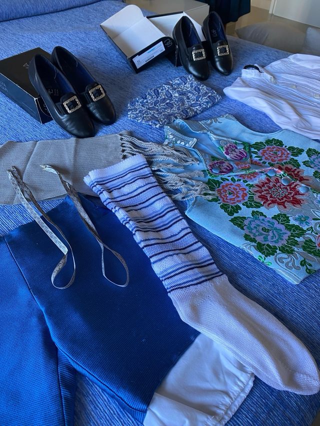 Traje Torrentí completo