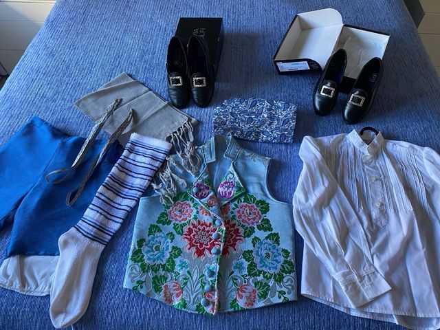 Traje Torrentí completo