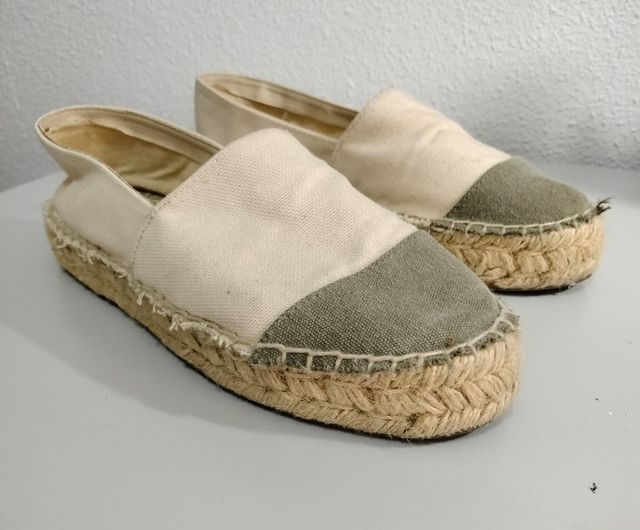 Alpargatas Beige y Verde Talla 38