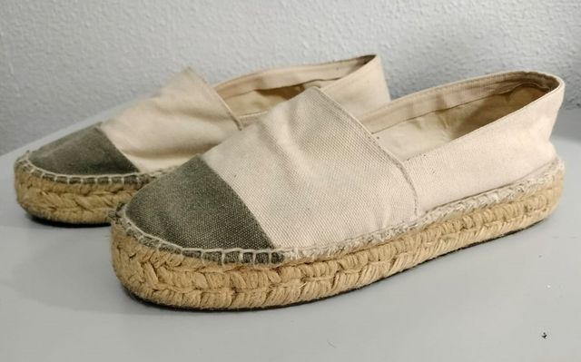 Alpargatas Beige y Verde Talla 38