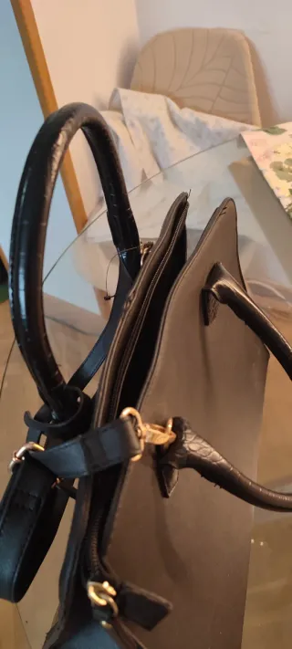 Bolso polipiel negro a estrenar