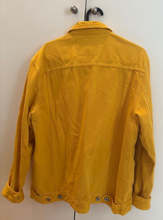 Chaqueta vaquera amarilla