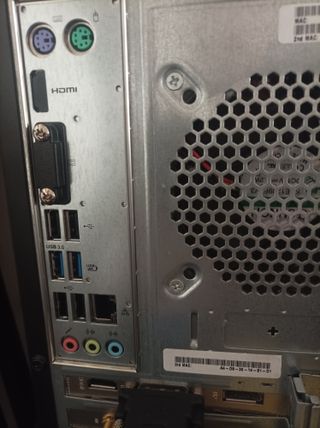 Torre Acer Aspire M3985 + Pantalla