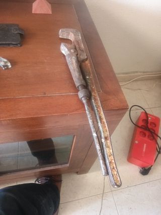 Llave de grifa grande