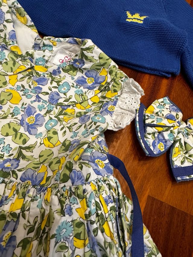 Jesusito Eva Castro floral azul y amarillo