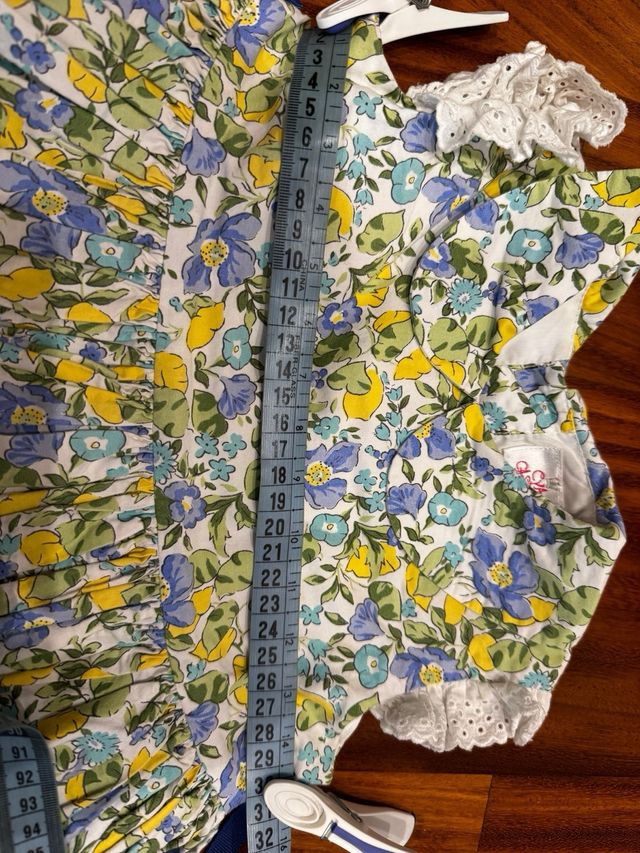 Jesusito Eva Castro floral azul y amarillo