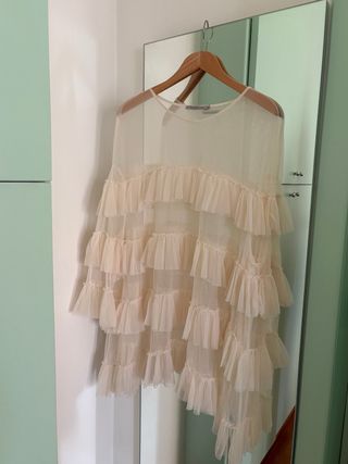 Vestito in tulle con balze