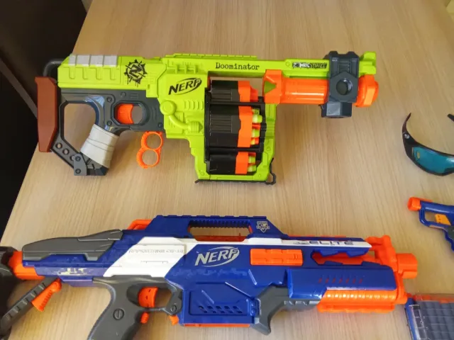 Lote Pistolas Nerf y Accesorios