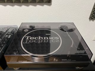 Pareja Technics SL 1210 MK2