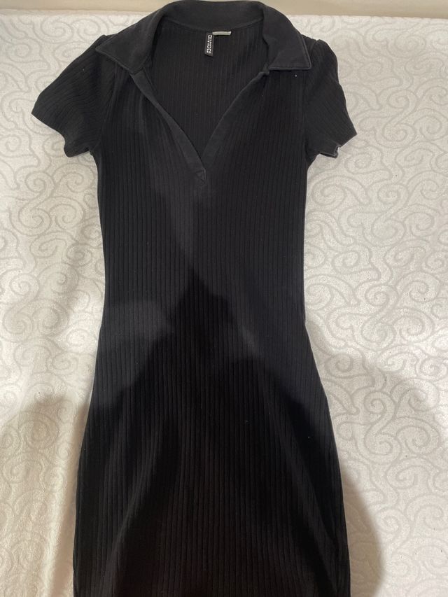 Vestido negro ajustado Divided Talla S