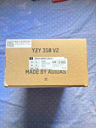 Adidas Yeezy 350 Carbon Beluga V2