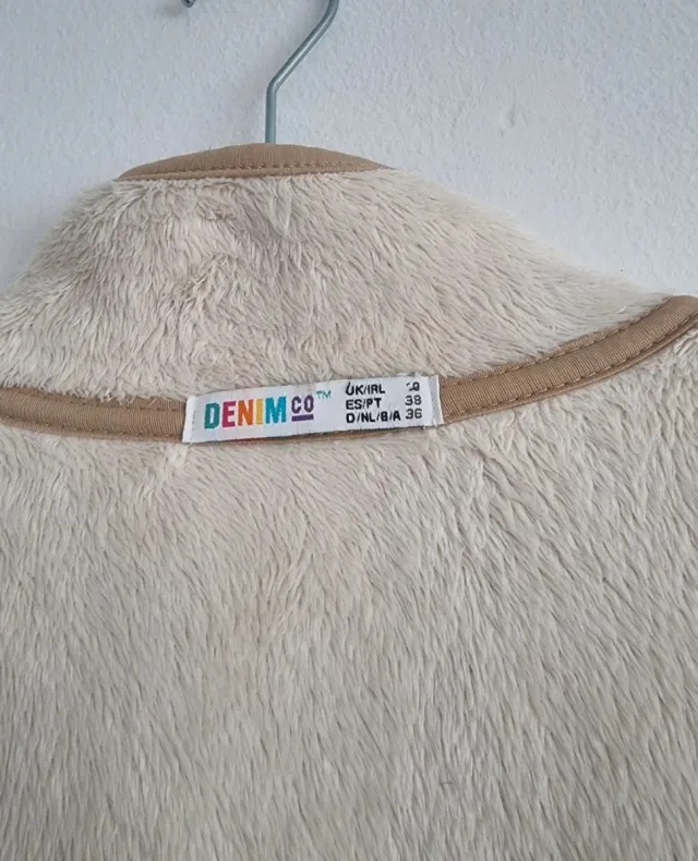 Chaqueta polar beige