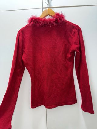 Maglioncino rosso con pelliccia