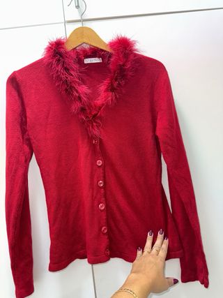 Maglioncino rosso con pelliccia