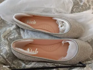 Zapatos bailarina plateados con brillos