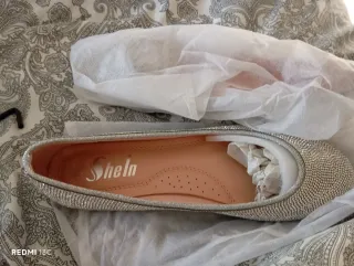 Zapatos bailarina plateados con brillos